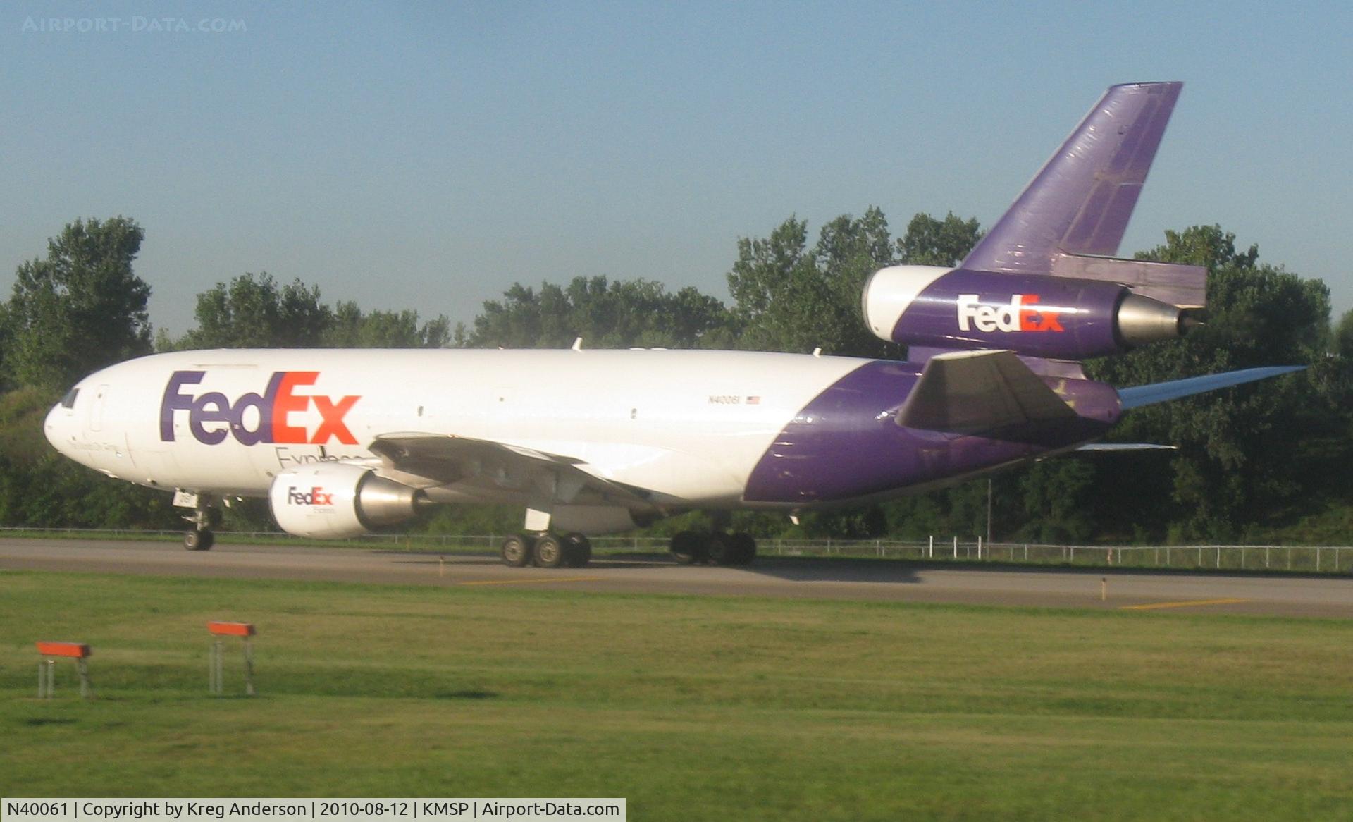 N40061, 1979 McDonnell Douglas DC-10-10 C/N 46973, FedEx DC-10 in the takeoff line at MSP.