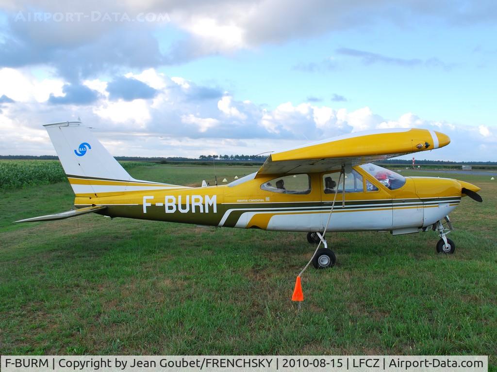 F-BURM, 1971 Reims F177RG Cardinal RG C/N 177RG-0084, au petit matin, les pieds dans la rosée...