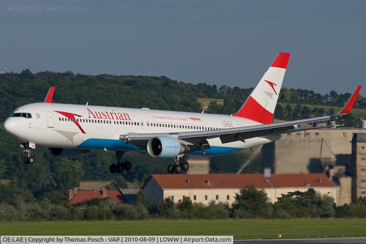 OE-LAE, 2000 Boeing 767-3Z9/ER C/N 30383, Austrian Airlines