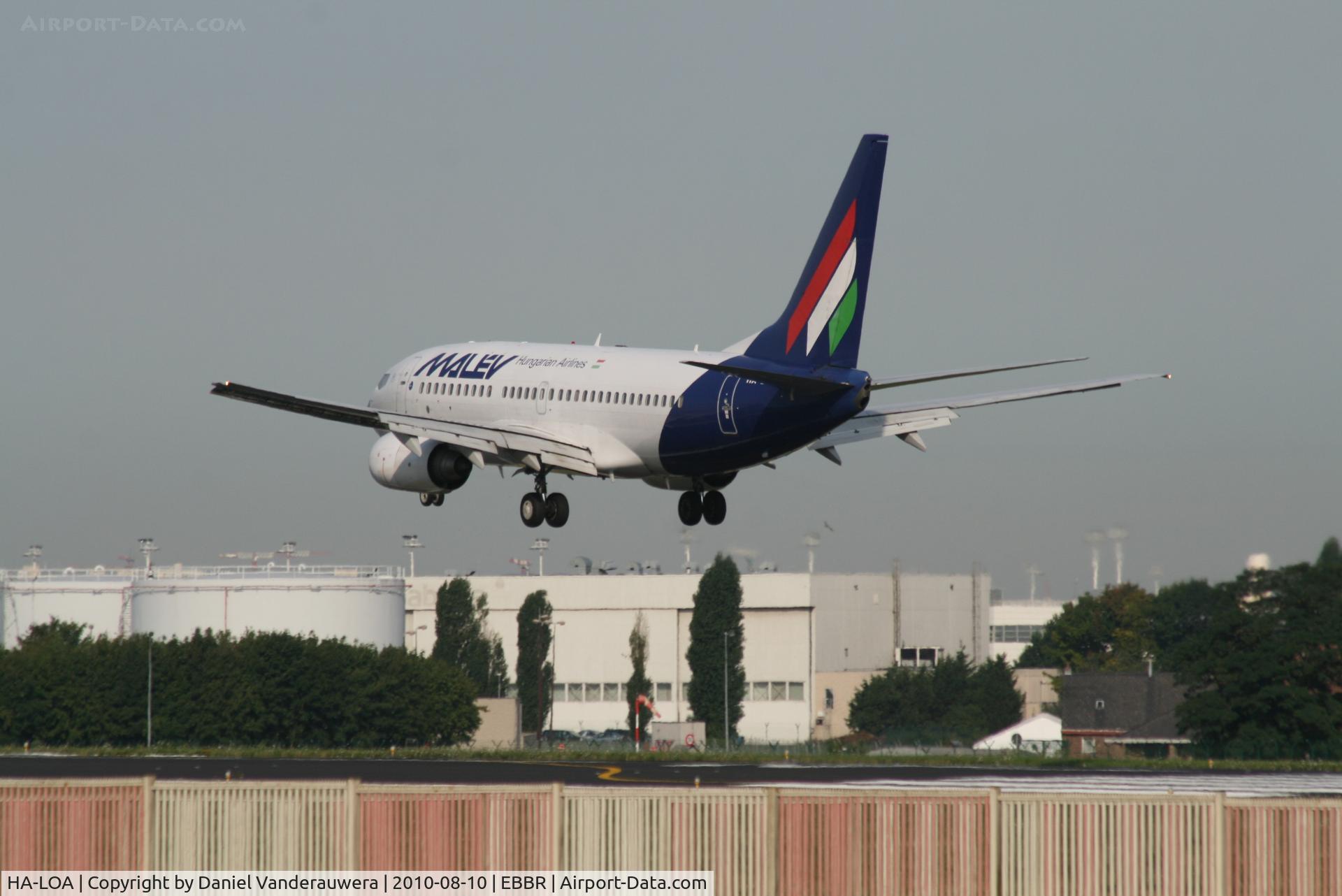 HA-LOA, 2003 Boeing 737-7Q8 C/N 28254, Flight MA600 is descending to RWY 25L
