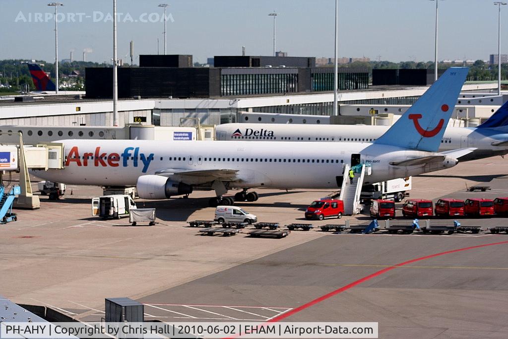 PH-AHY, 1990 Boeing 767-383/ER C/N 24848, Arkefly
