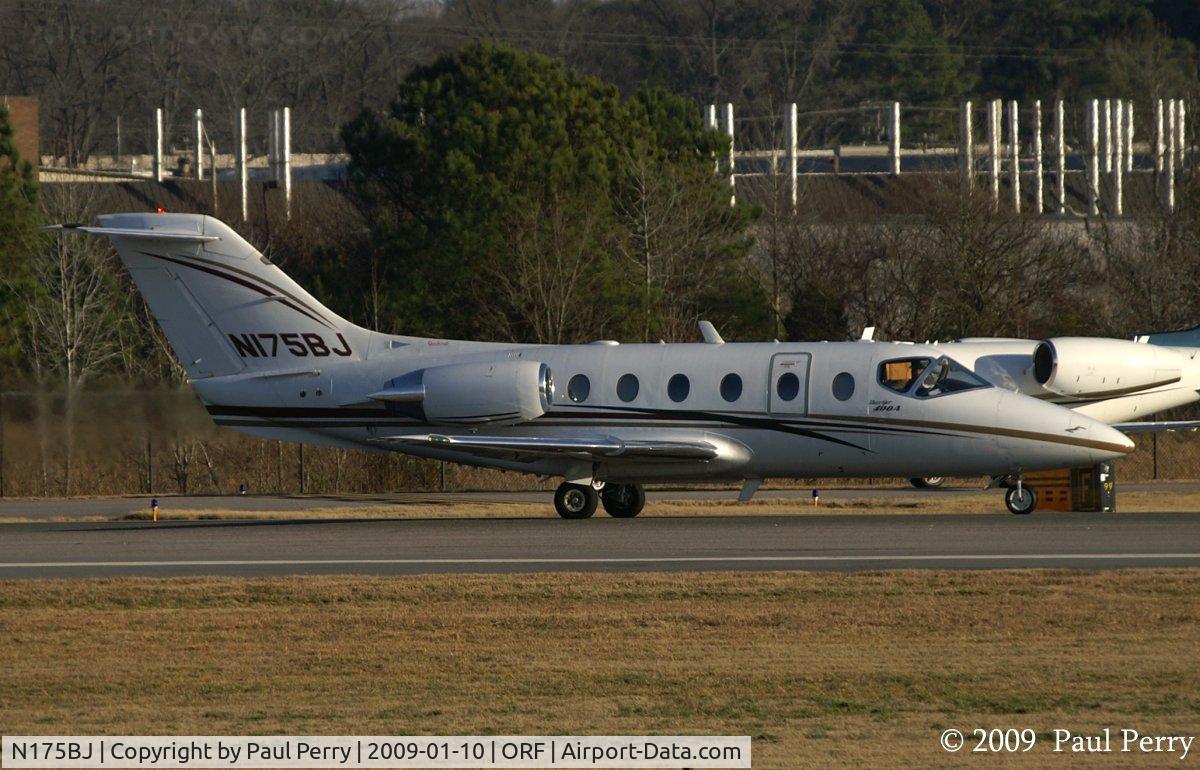 N175BJ, 1997 Raytheon Aircraft Company 400A C/N RK-175, Getting ready...