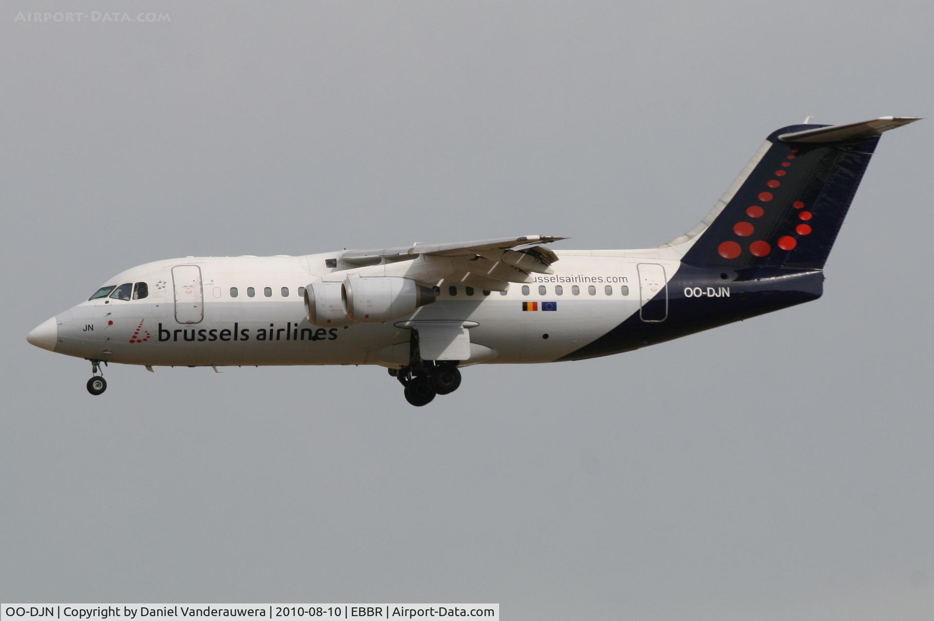 OO-DJN, 1995 British Aerospace Avro 146-RJ85 C/N E.2275, Arrival of flight SN3154 to RWY 25L