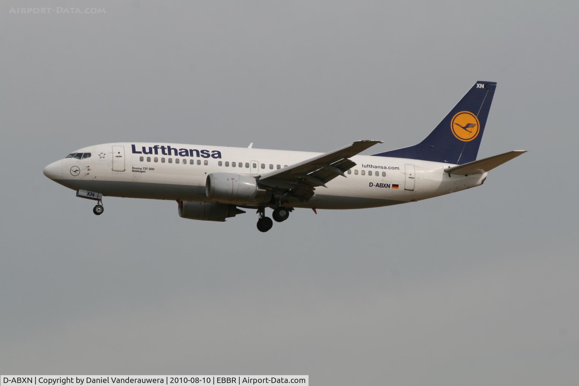 D-ABXN, 1987 Boeing 737-330 C/N 23872, Arrival of flight LH4572 to RWY 25L
