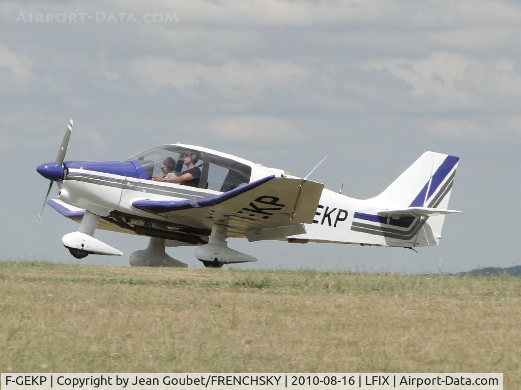 F-GEKP, Robin DR-400-160 Chevalier C/N 1741, touch and go