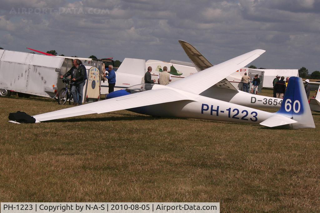 PH-1223, Schleicher Ka-6E Rhonsegler C/N 4262, VGC 2010, Tibenham