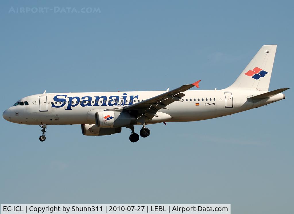 EC-ICL, 2001 Airbus A320-232 C/N 1682, Landing rwy 25R