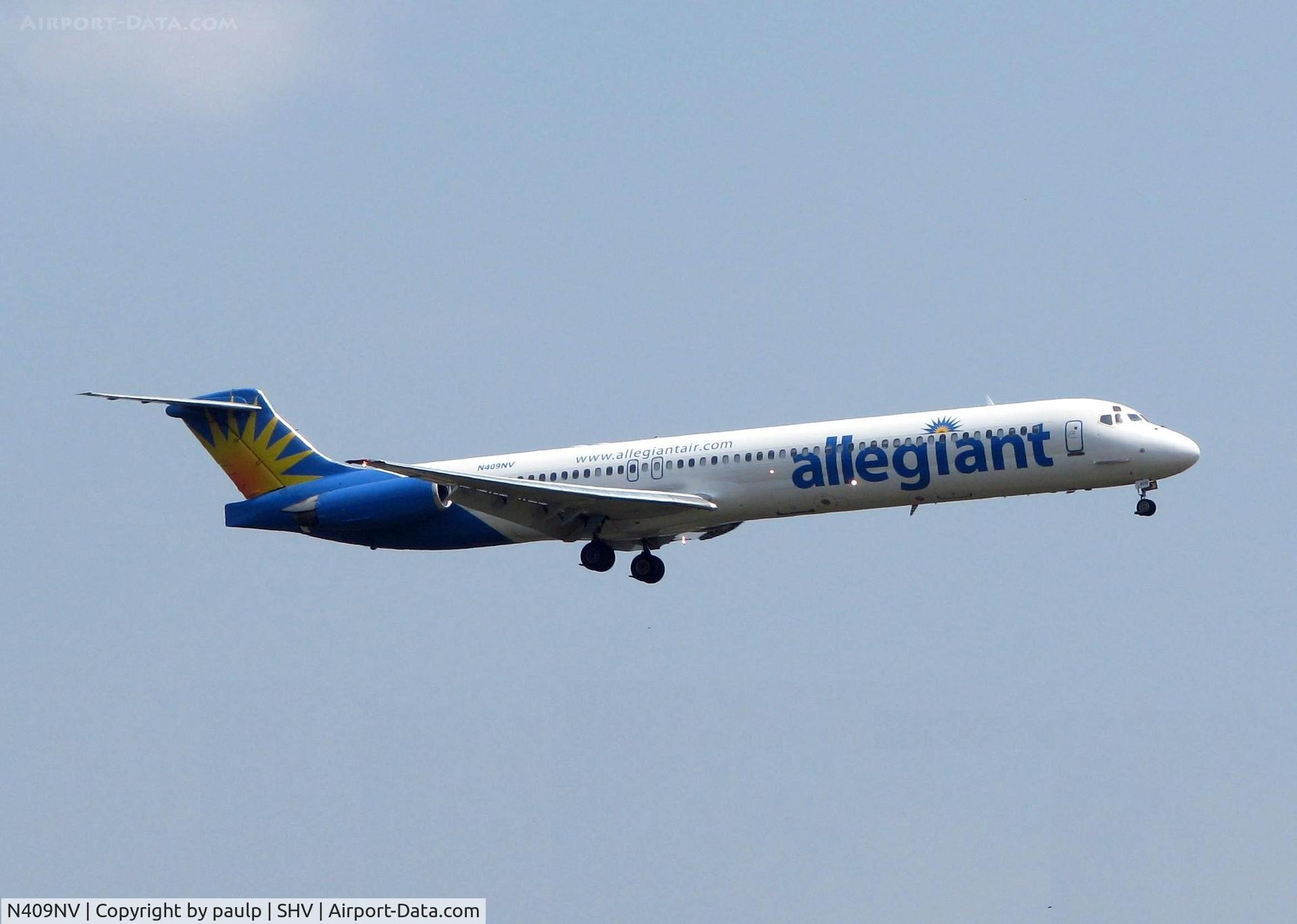 N409NV, 1987 McDonnell Douglas MD-83 (DC-9-83) C/N 49574, Arriving from Las Vegas.