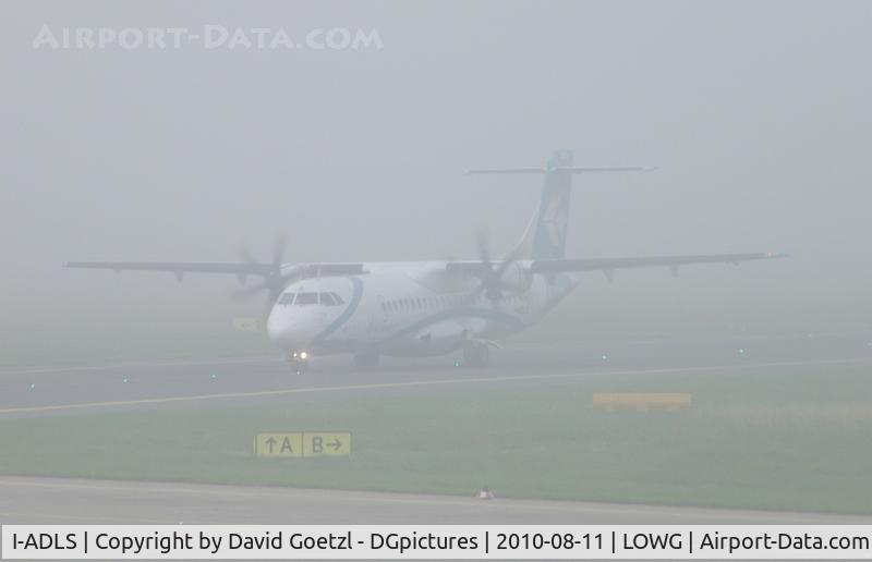 I-ADLS, 2000 ATR 72-212A C/N 634, As Lufthansa LH3641 rom Munich. Very foggy wednesday morning in Graz.