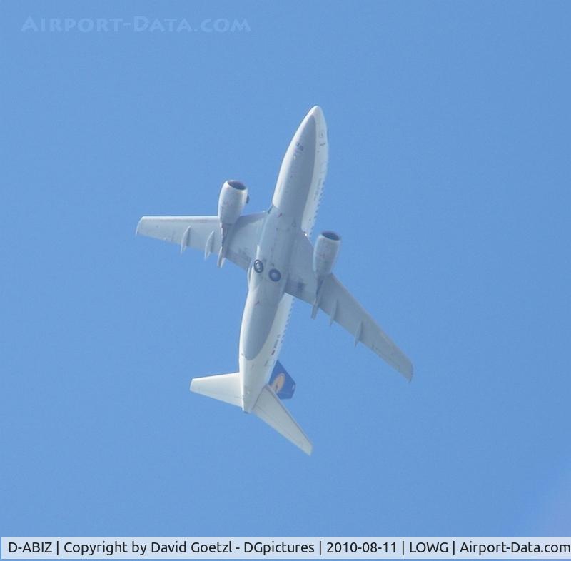 D-ABIZ, 1991 Boeing 737-530 C/N 25244, Overflight before landing.