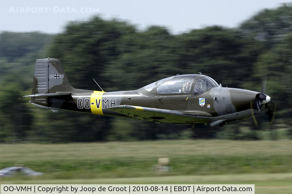 OO-VMH, 1958 Piaggio FWP-149D C/N 026, low level pass after take off from the oldtimer fly-in.