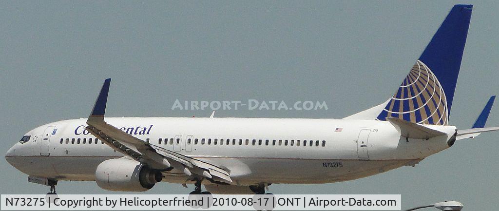 N73275, 2002 Boeing 737-824 C/N 31593, On final to runway 26R