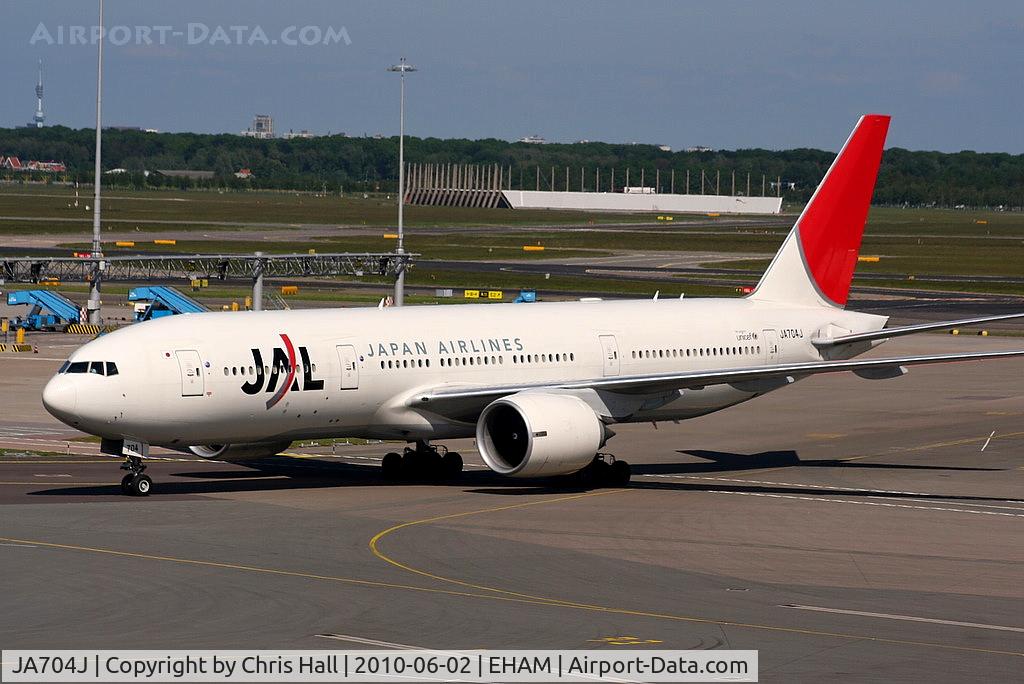 JA704J, 2003 Boeing 777-246/ER C/N 32892, Japan Airlines