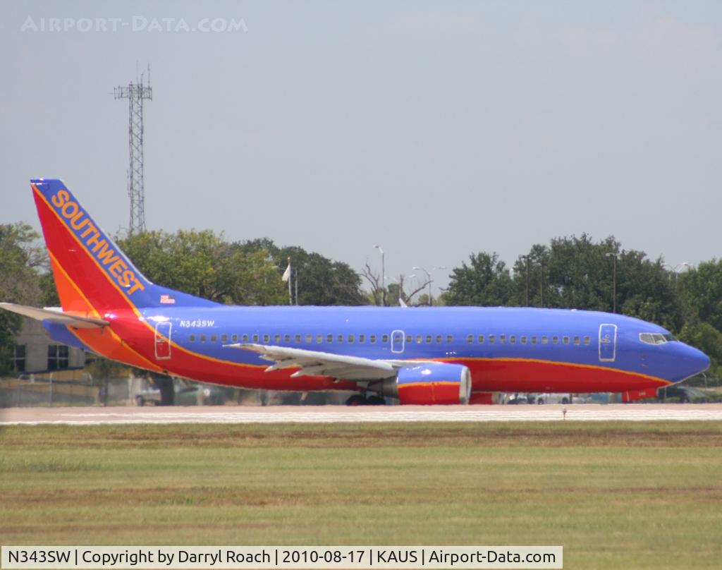 N343SW, 1989 Boeing 737-3H4 C/N 24151, SWA B733 taxis onto 17L.