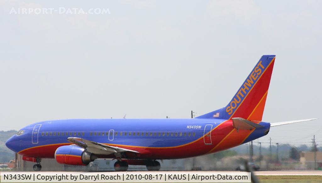 N343SW, 1989 Boeing 737-3H4 C/N 24151, SWA B733 rotates on 17L.