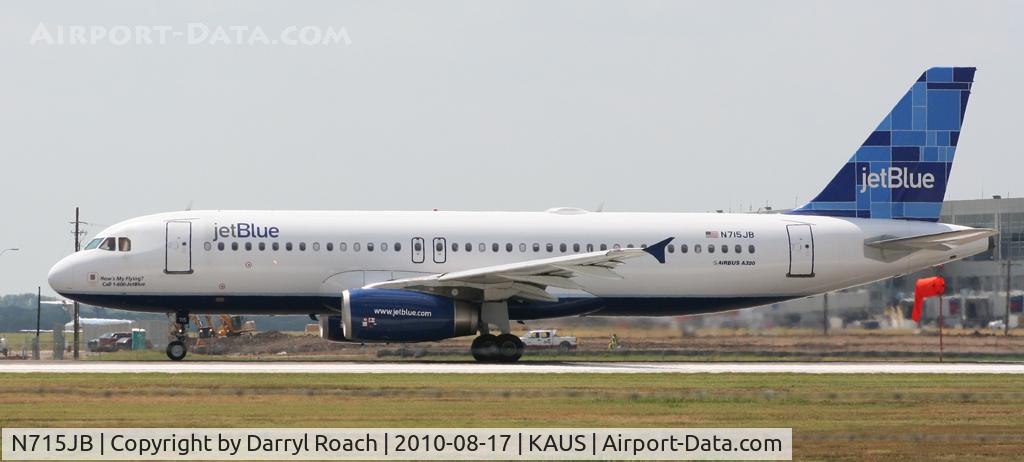 N715JB, 2008 Airbus A320-232 C/N 3554, JBU A320 rolling 17L.