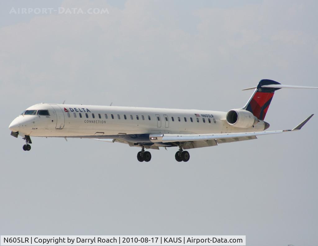 N605LR, 2008 Bombardier CRJ-900ER (CL-600-2D24) C/N 15160, DAL CRJ short final 17L.