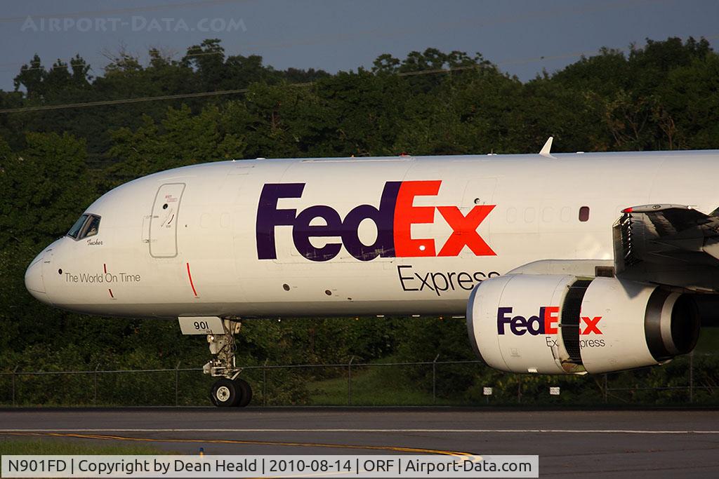 N901FD, 1993 Boeing 757-2B7 C/N 27122, FedEx 