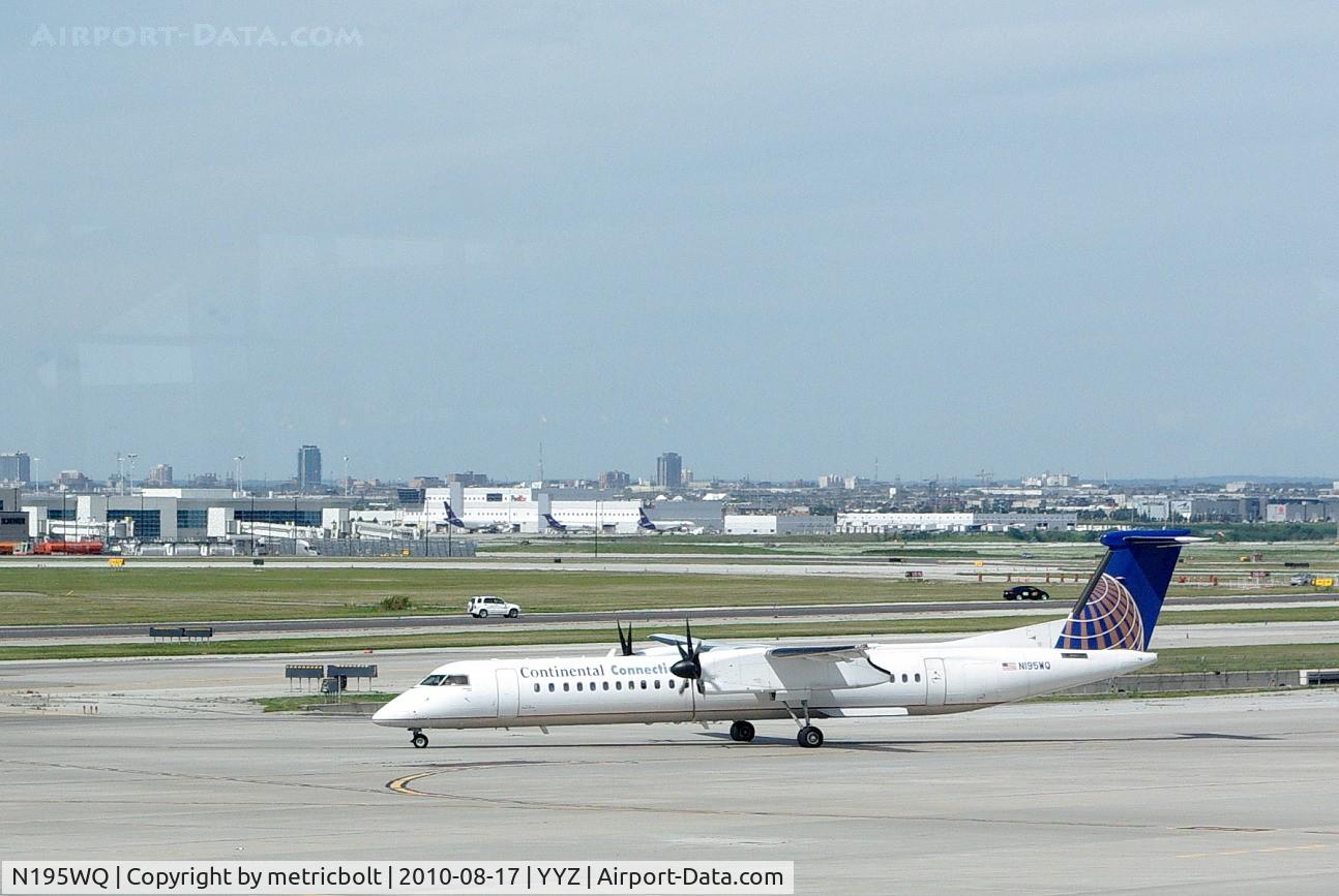 N195WQ, 2008 Bombardier DHC-8-402 Dash 8 C/N 4195, At YYZ