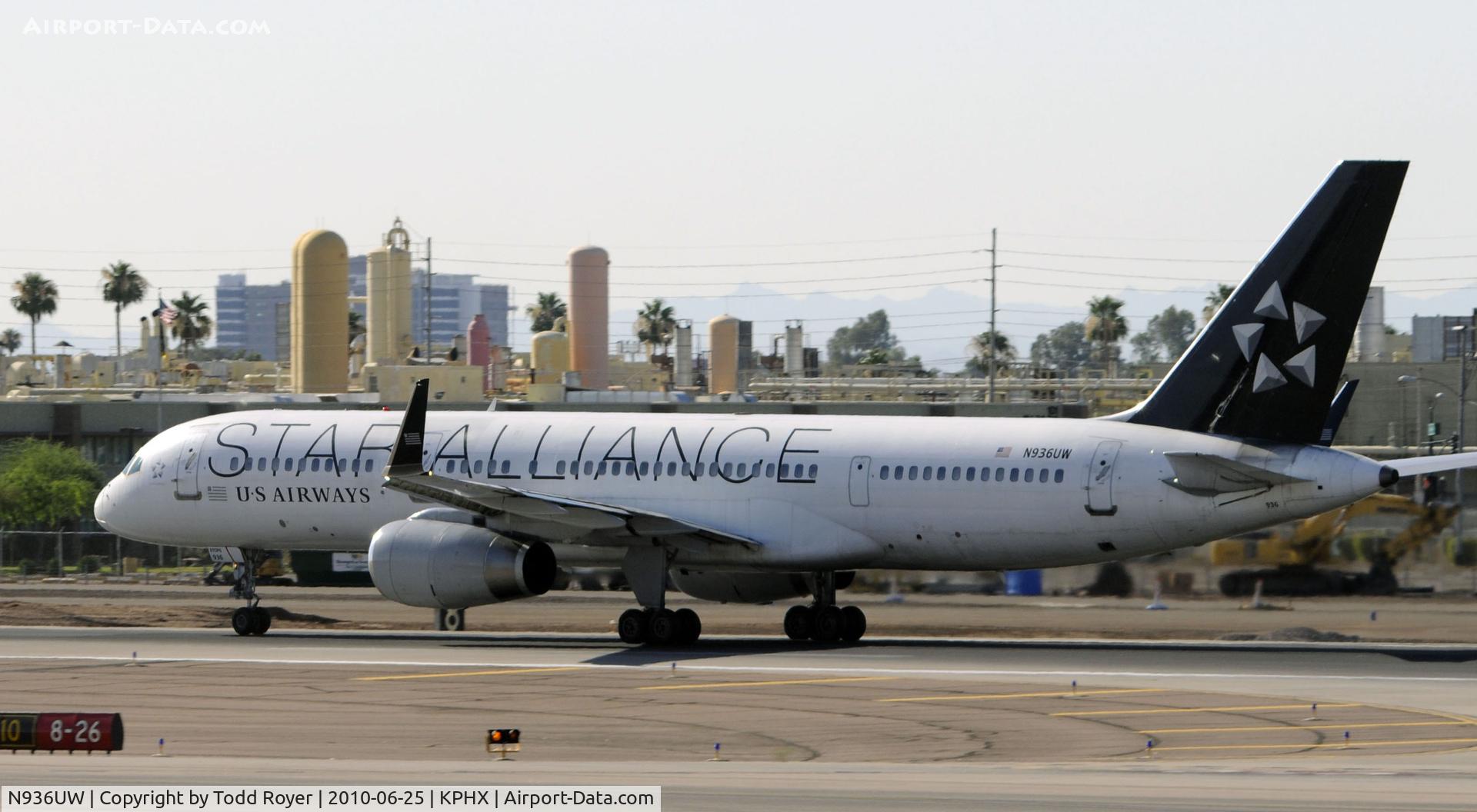 N936UW, 1994 Boeing 757-2B7 C/N 27244, Landing at PHX