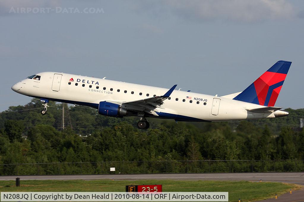 N208JQ, 2008 Embraer ERJ-170-200LR 175LR C/N 17000257, Delta Connection (Shuttle America) N208JQ departing RWY 5.