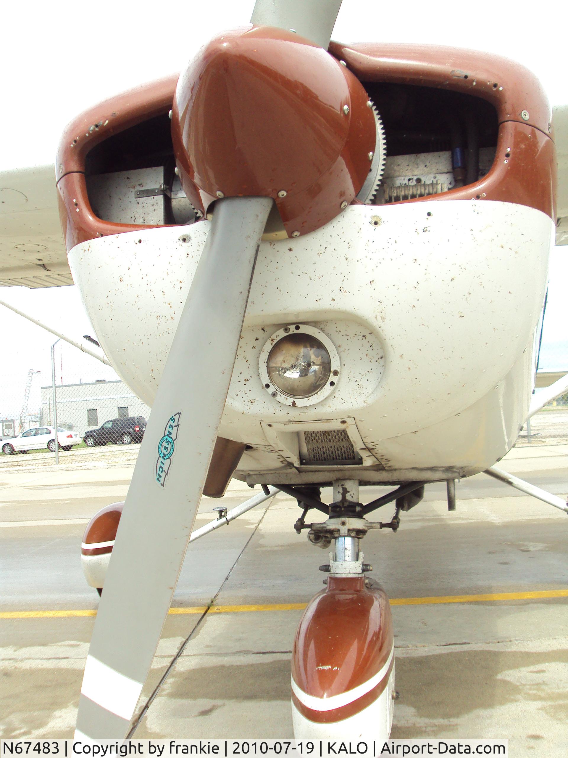 N67483, 1978 Cessna 152 C/N 15281858, The Nose end of Cessna N67483.