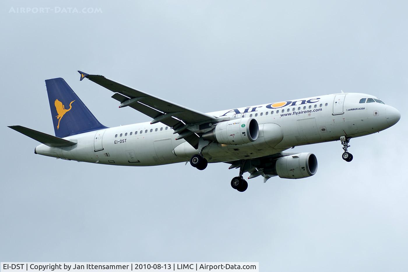 EI-DST, 2008 Airbus A320-216 C/N 3532, Air One @ Malpensa