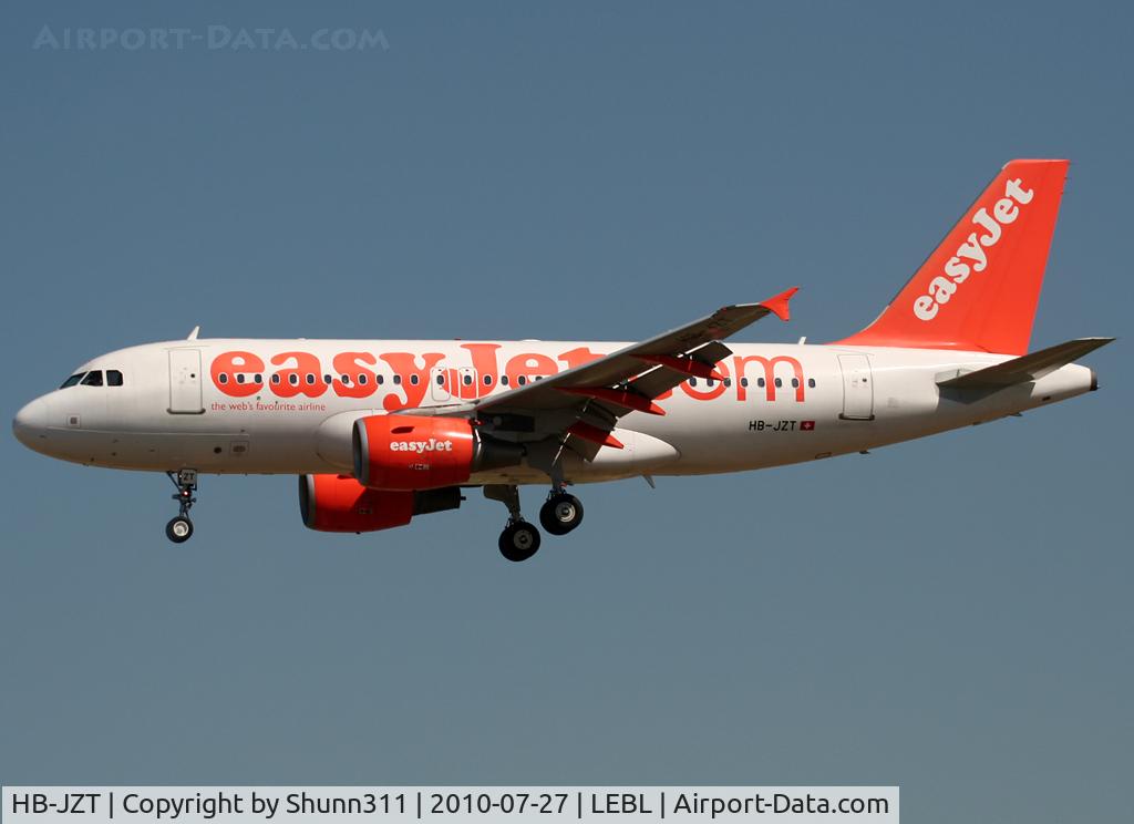 HB-JZT, 2005 Airbus A319-112 C/N 2420, Landing rwy 25R