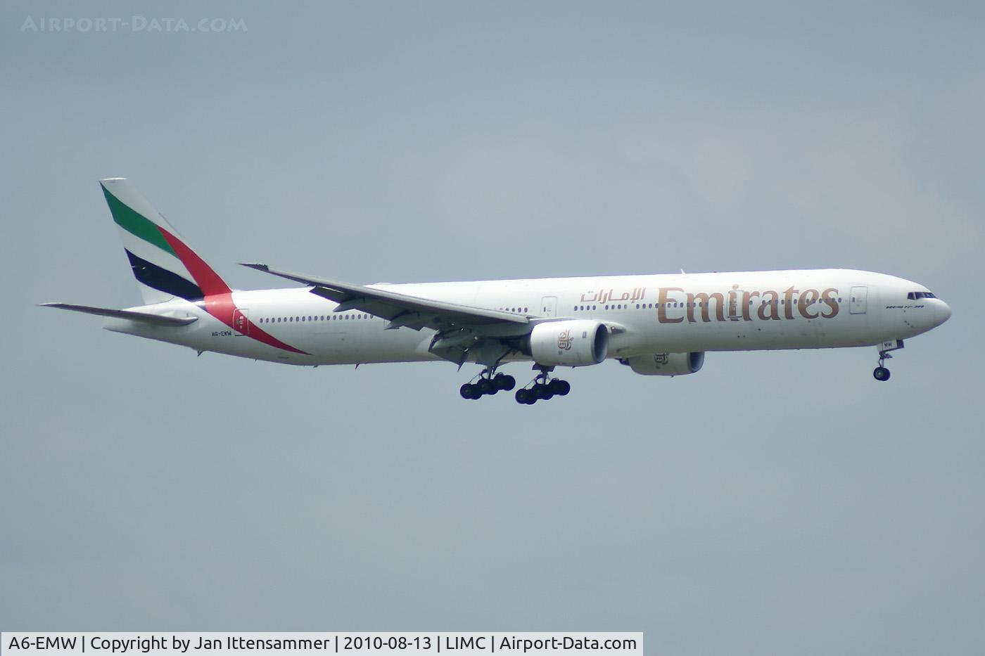 A6-EMW, 2003 Boeing 777-31H C/N 32700, Emirates @ Malpensa
