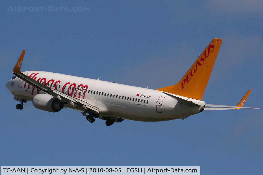 TC-AAN, 2009 Boeing 737-82R C/N 38173, Departing RWY 27