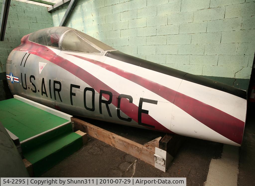 54-2295, North American F-100D Super Sabre C/N 223-175, S/n 223-175 - Preserved cockpit section of an ex. US Air Force F-100D at the Savigny-les-Beaune Museum