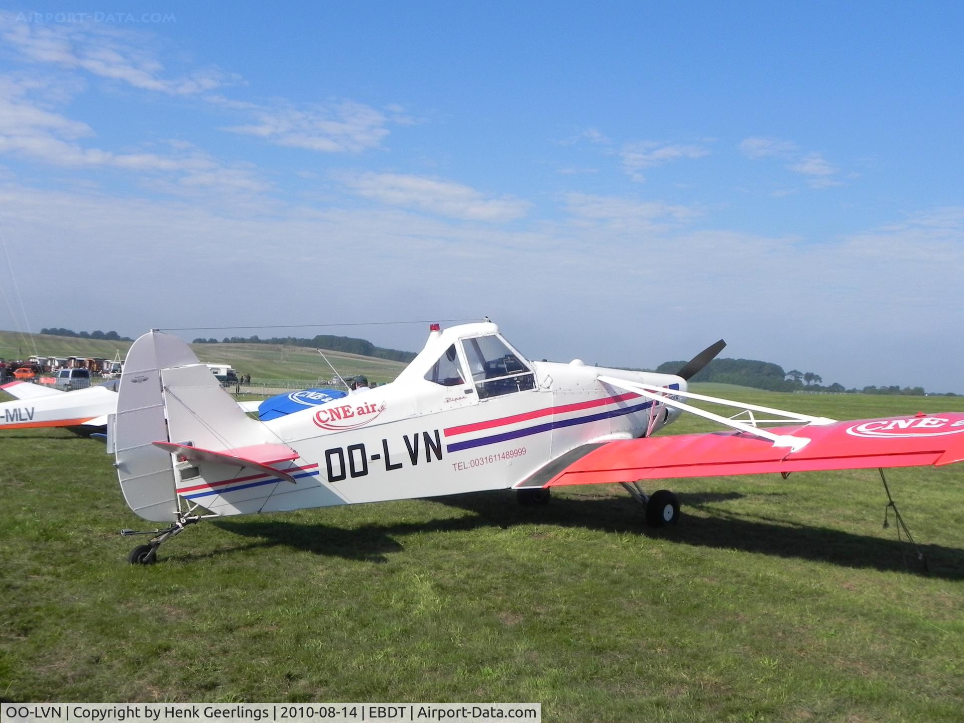 OO-LVN, Piper PA-25-235 Pawnee D C/N 25-7656121, 27th International Oldtimer Fly-In 14 Aug 2010

Schaffen - Diest Belgium - EBDT
