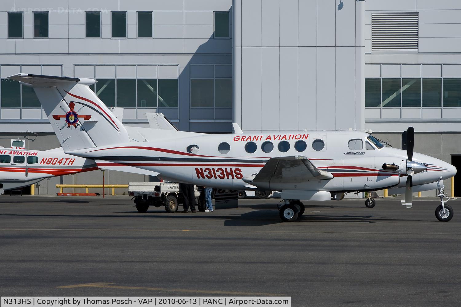 N313HS, 1988 Beech B200 King Air C/N BB-1300, Grant Aviation