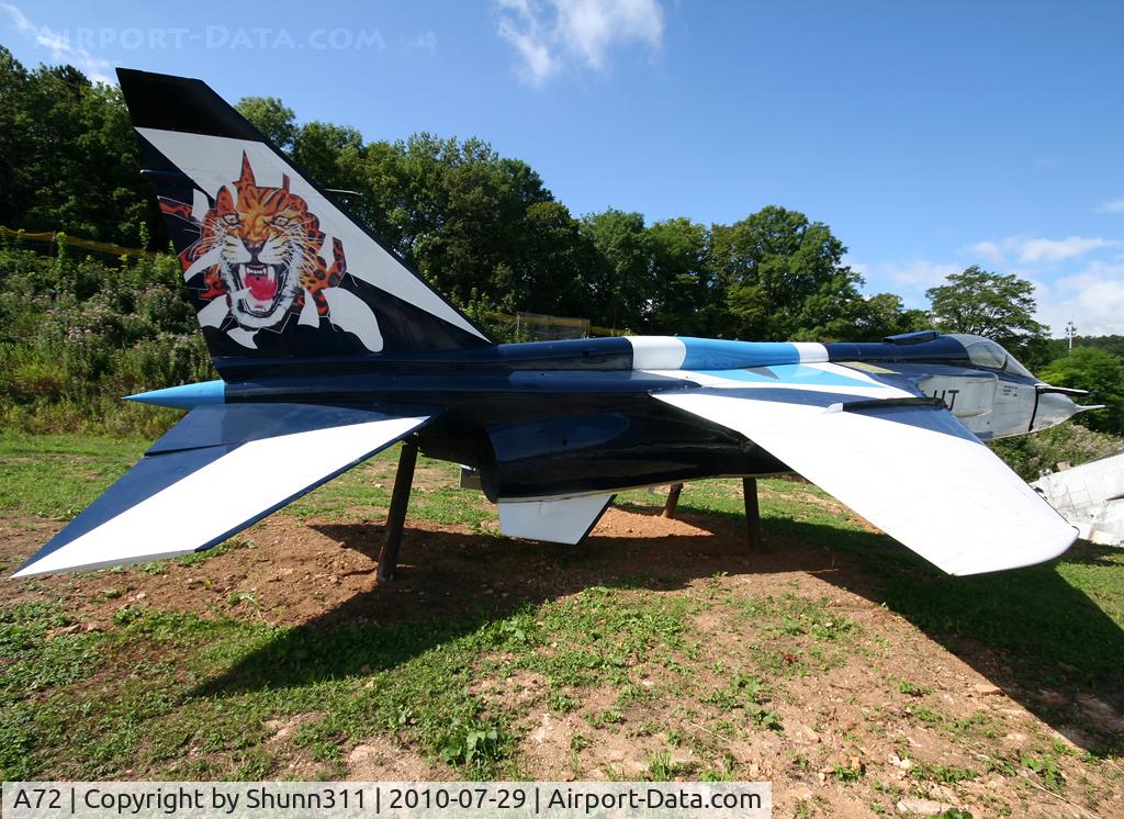 A72, Sepecat Jaguar A C/N A72, S/n A72 - Preserved inside Savigny-les-Beaune Museum... Right side...