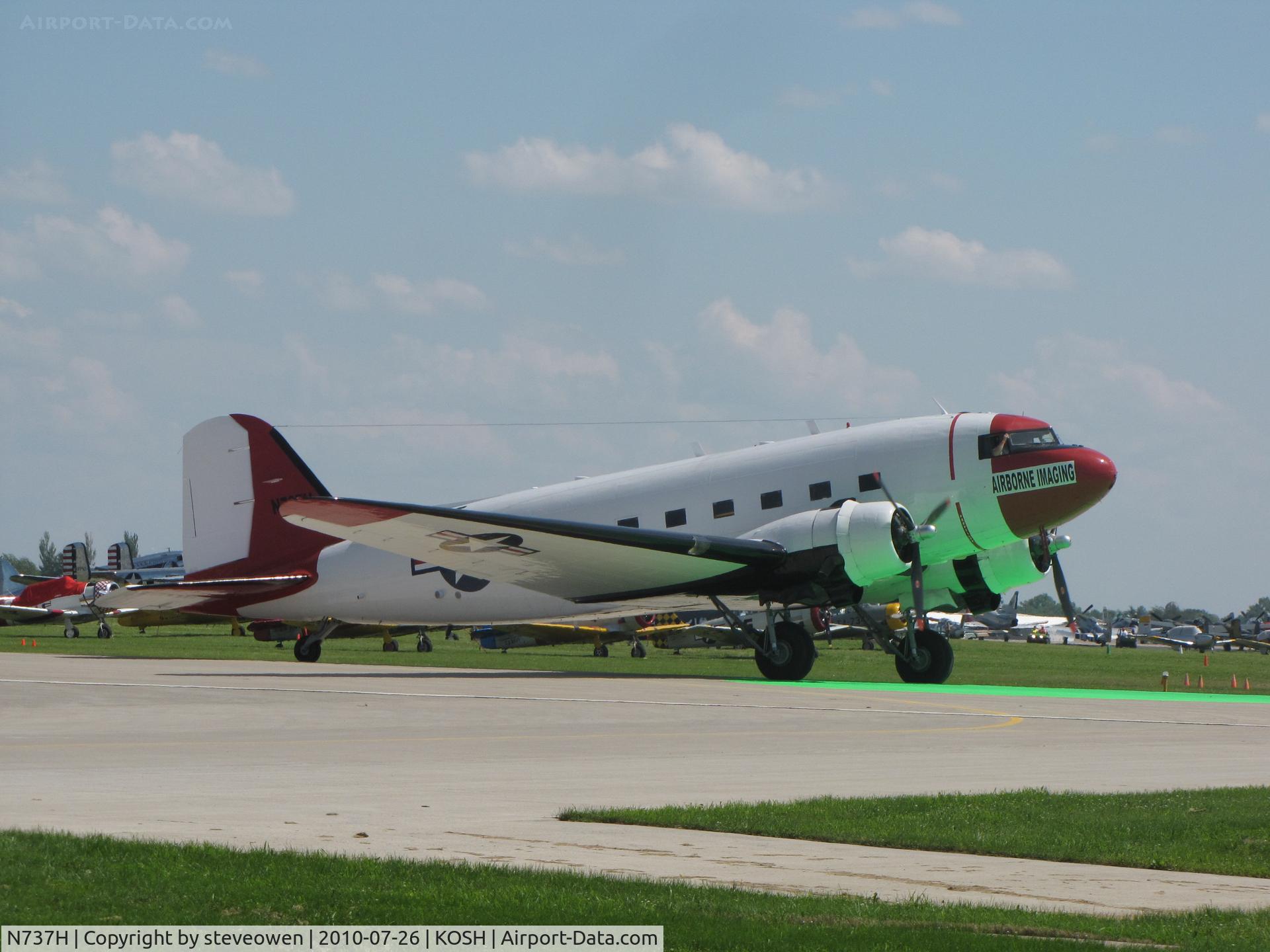N737H, 1942 Douglas R4D-1 (DC-3C) C/N 6062, Crossing the 