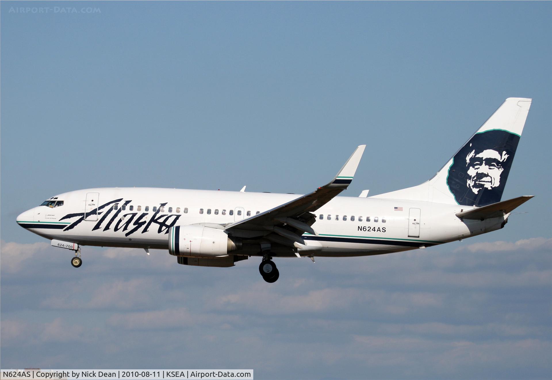 N624AS, 2000 Boeing 737-790 C/N 30778, KSEA