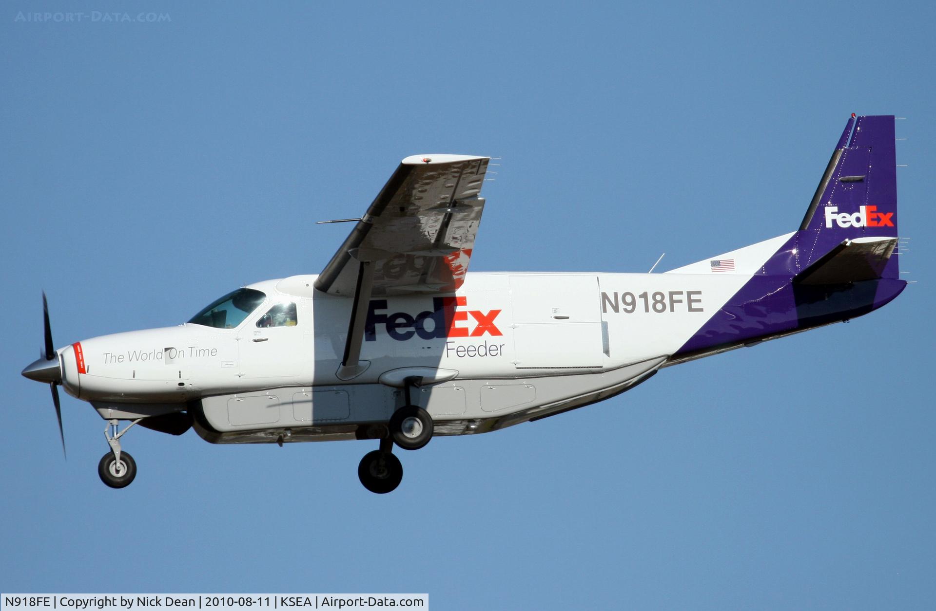 N918FE, 1987 Cessna 208B C/N 208B0018, KSEA