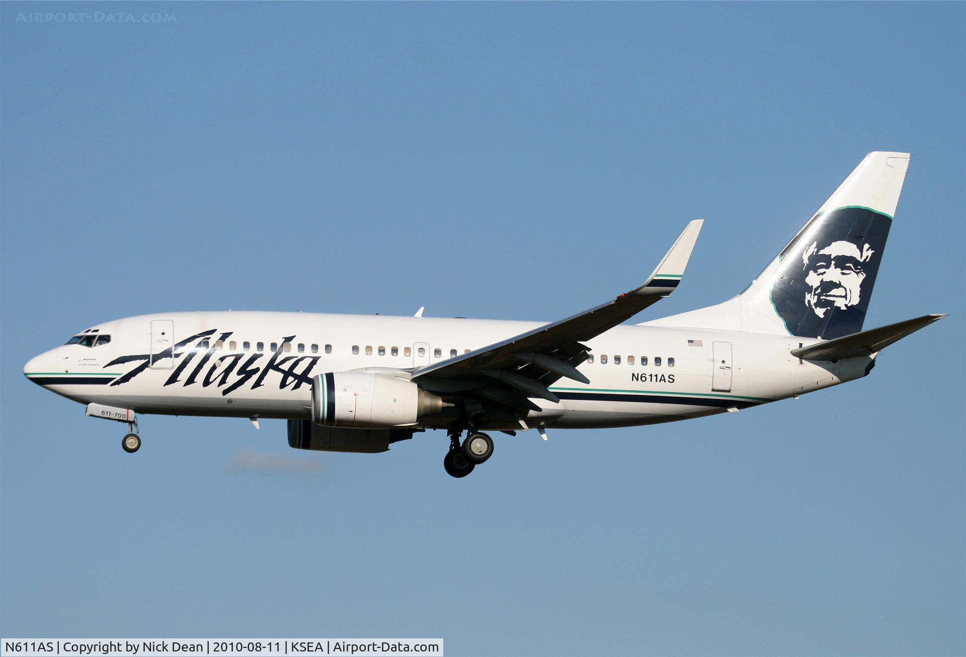 N611AS, 1999 Boeing 737-790 C/N 29753, KSEA