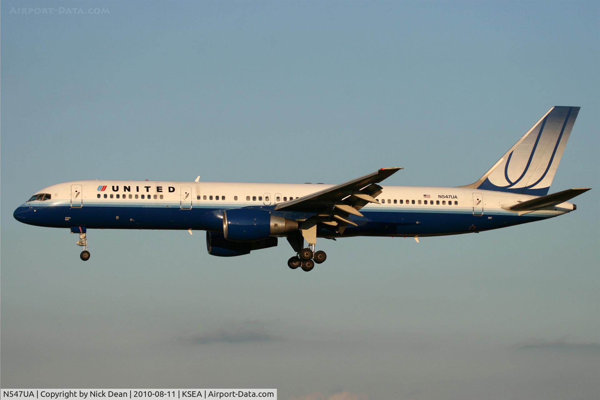 N547UA, 1991 Boeing 757-222 C/N 25368, KSEA One flight on this frame out of 1.2 million miles on UA SEA-SFO 4/18/2008 UA55