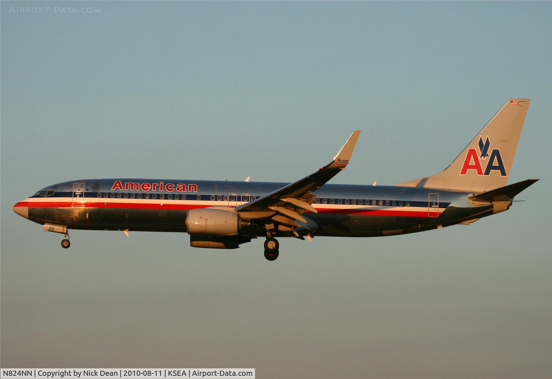 N824NN, 2010 Boeing 737-823 C/N 30916, KSEA