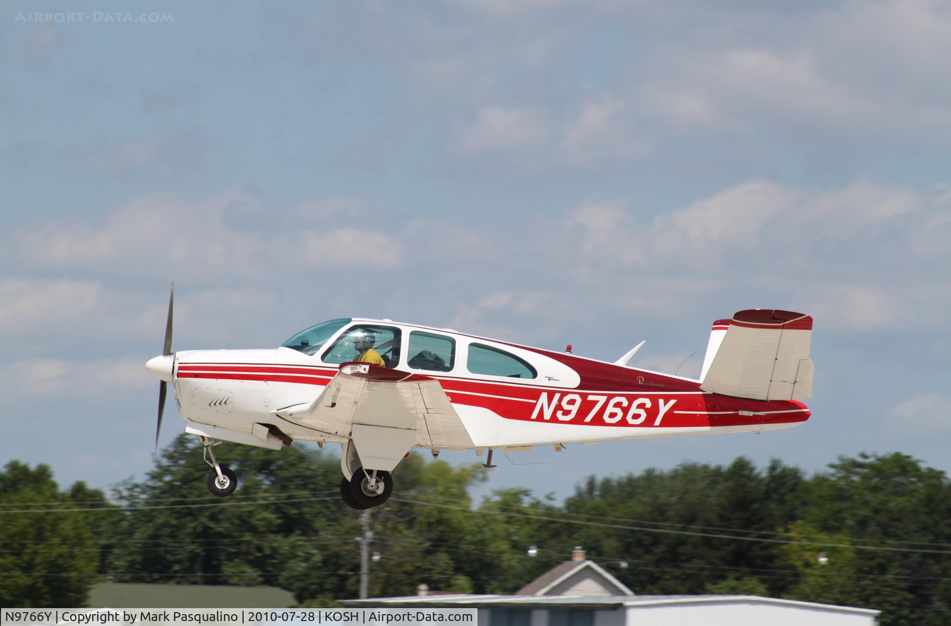 N9766Y, 1963 Beech P35 Bonanza C/N D-7152, Beech P35