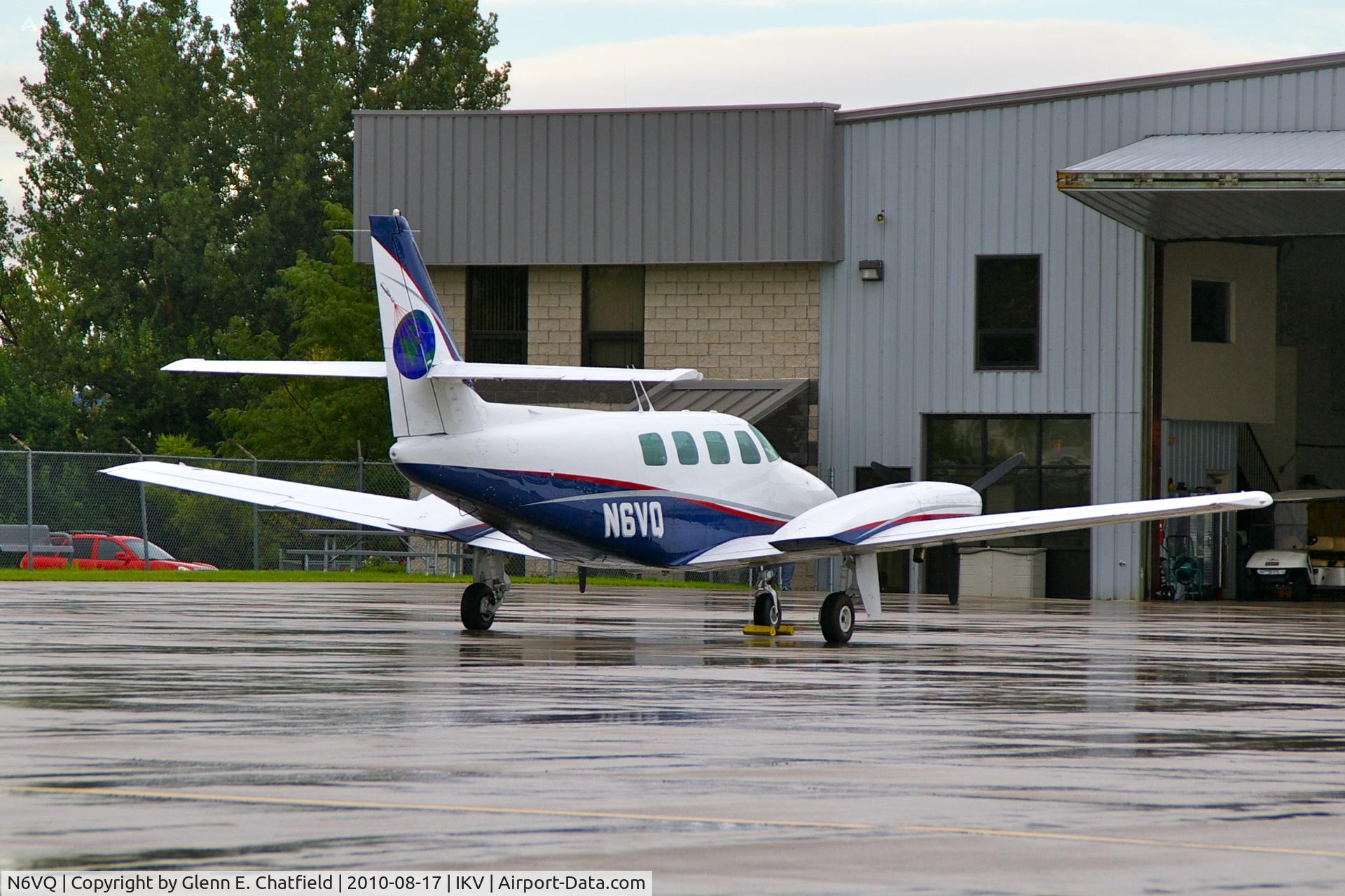 N6VQ, 1982 Cessna T303 Crusader C/N T30300060, On a rainy ramp