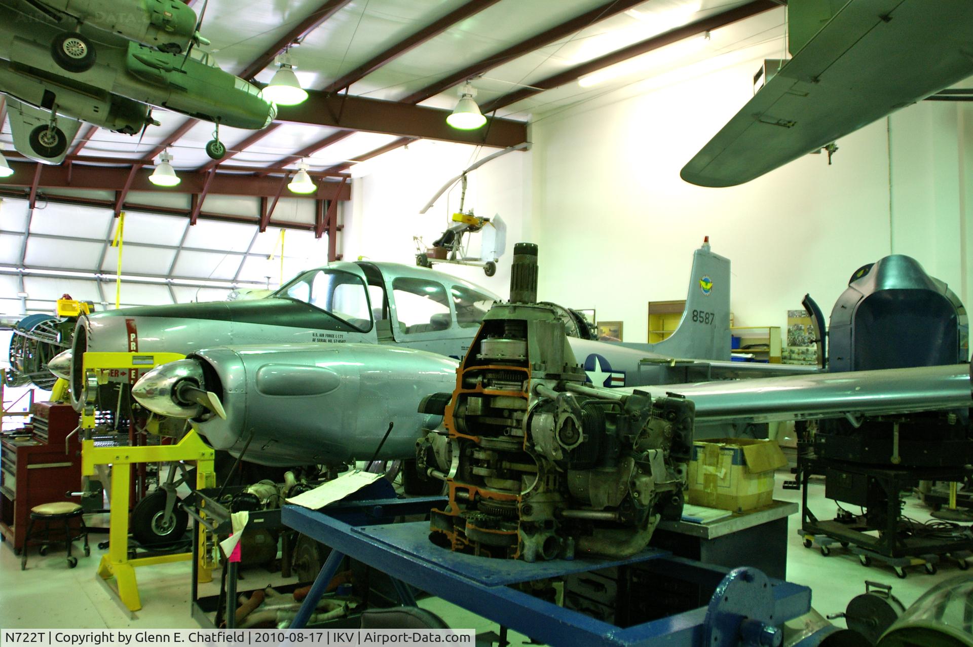 N722T, 1947 Temco D-16A Twin Navion C/N TTN-90 (NAV-4-482), Undergoing rebuild