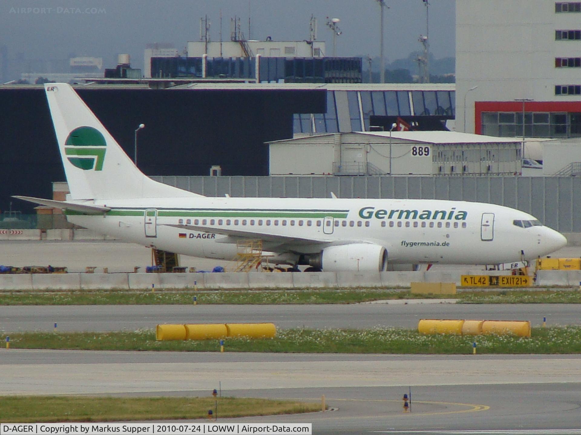 D-AGER, 1998 Boeing 737-75B C/N 28107, Waiting for passengers