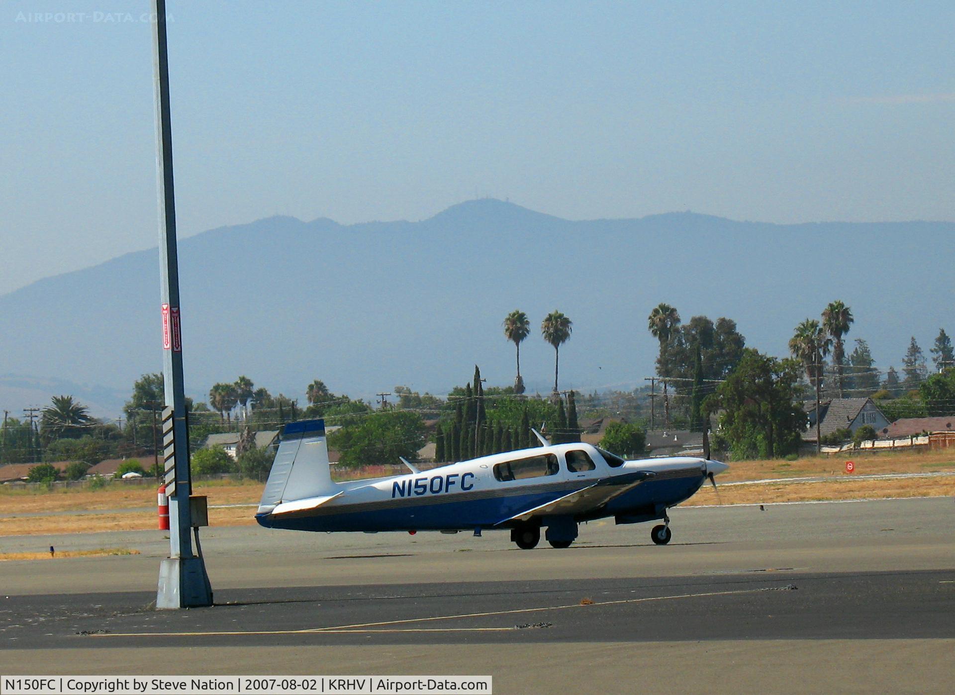 N150FC, 1992 Mooney M20M Bravo C/N 27-0139, Toucan Aviation (Longmont, CO) taxiing in on visit to KRHV