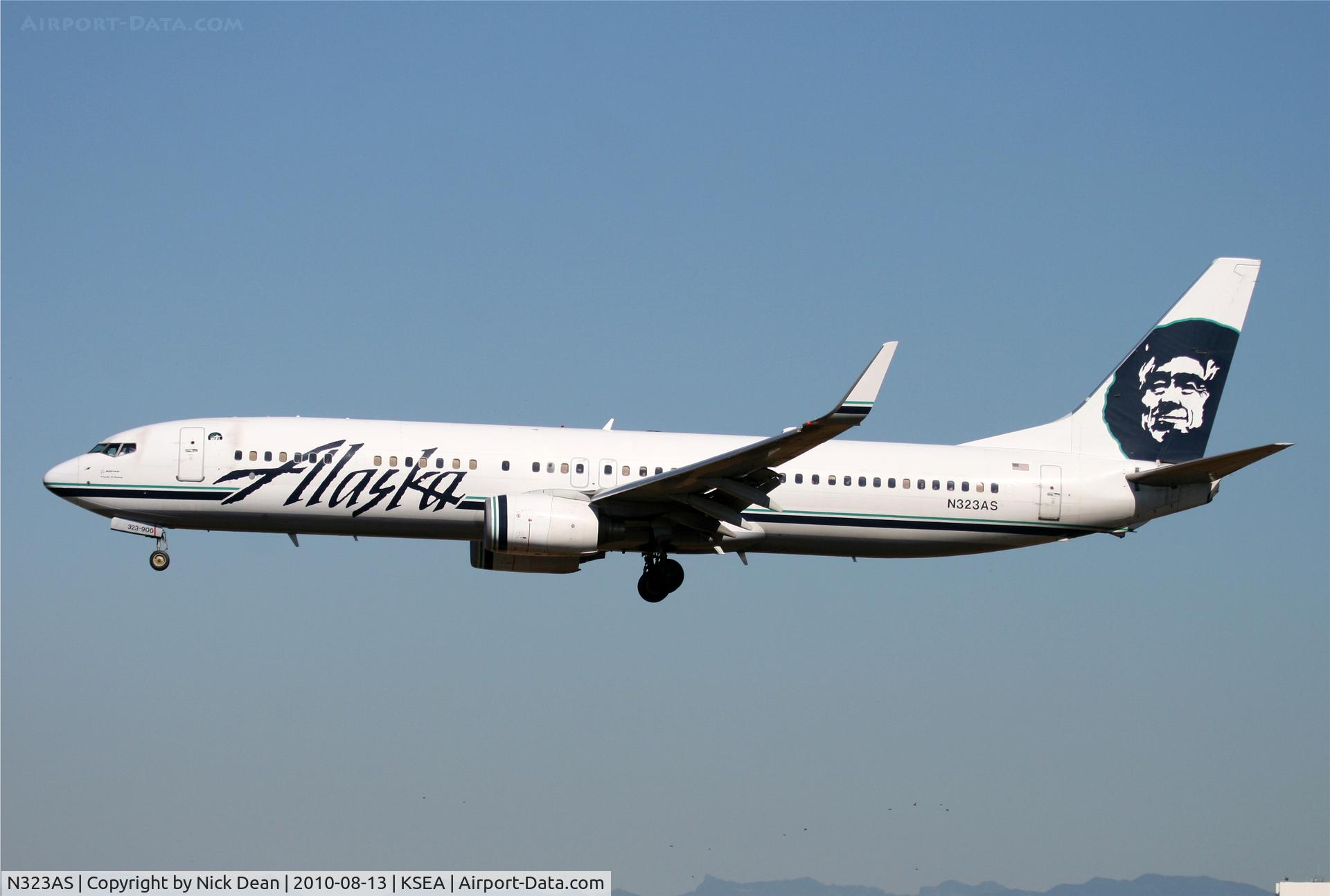 N323AS, 2004 Boeing 737-990 C/N 30021, KSEA