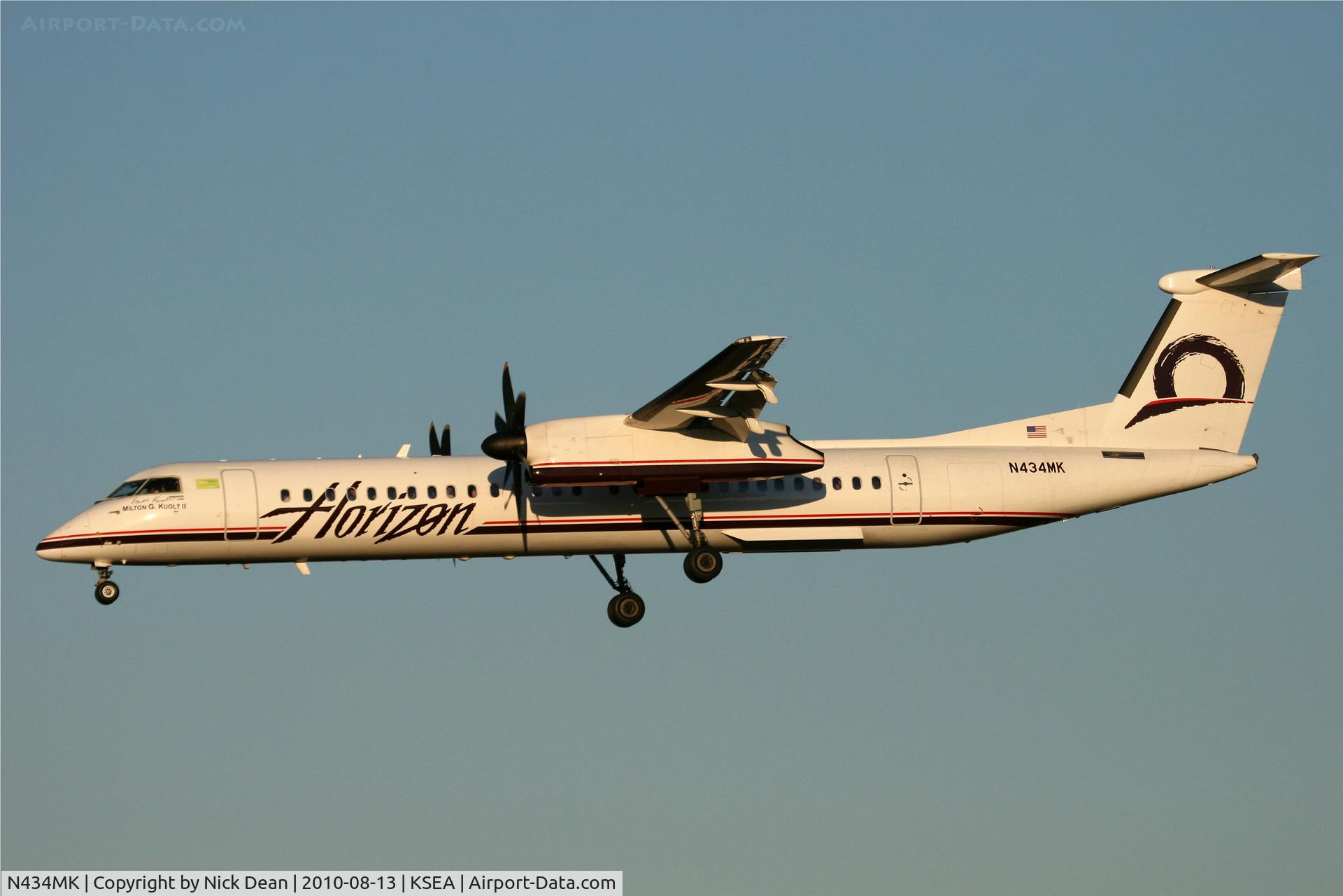 N434MK, 2008 Bombardier DHC-8-402 Dash 8 C/N 4227, KSEA