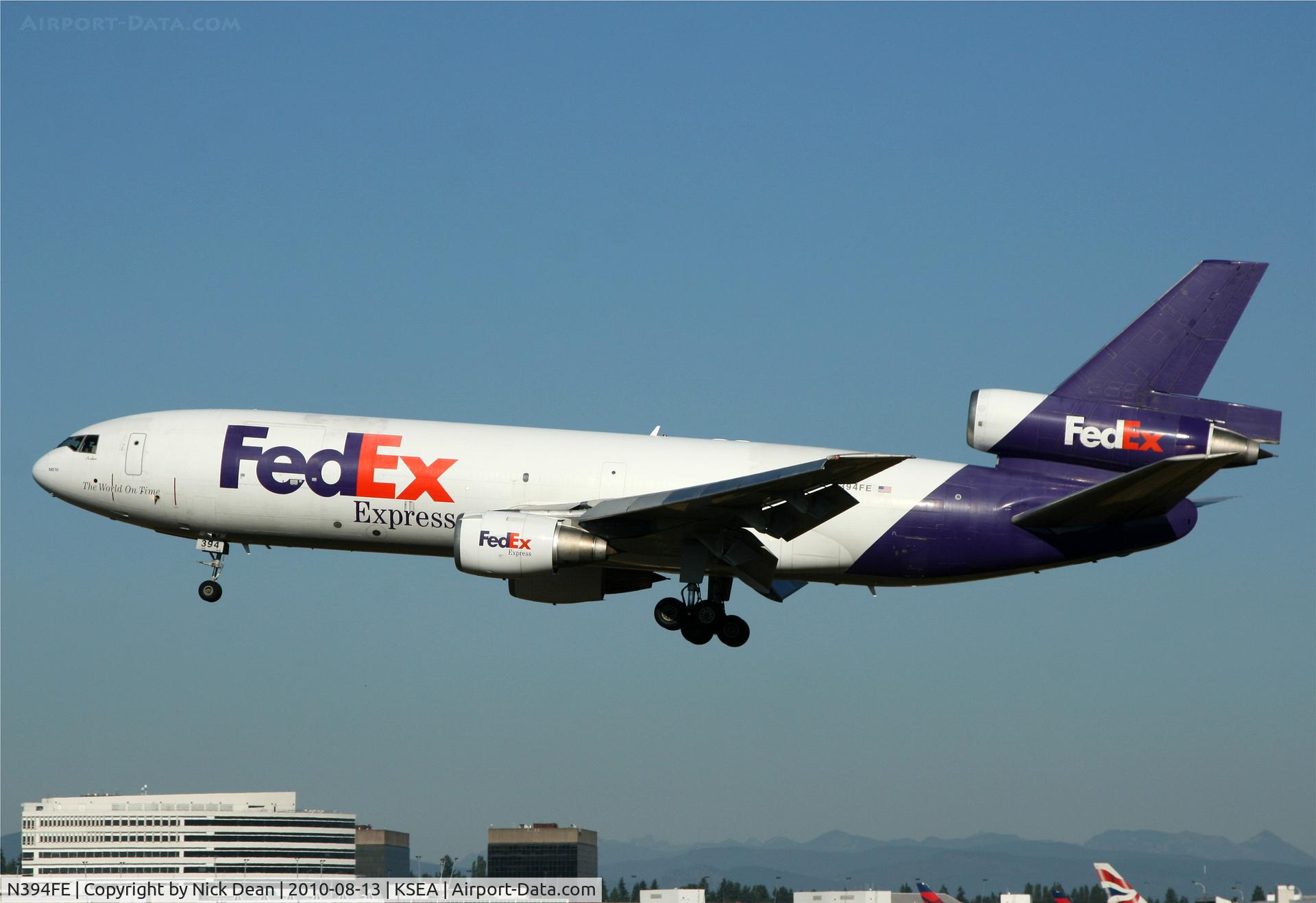 N394FE, 1975 McDonnell Douglas MD-10-10F C/N 46628, KSEA