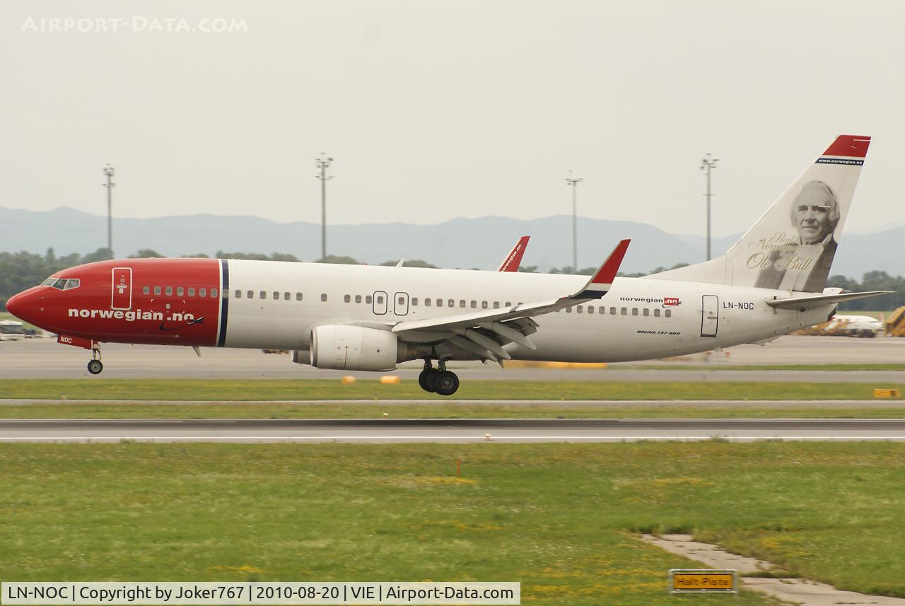 LN-NOC, 2001 Boeing 737-81Q C/N 30785, Norwegian