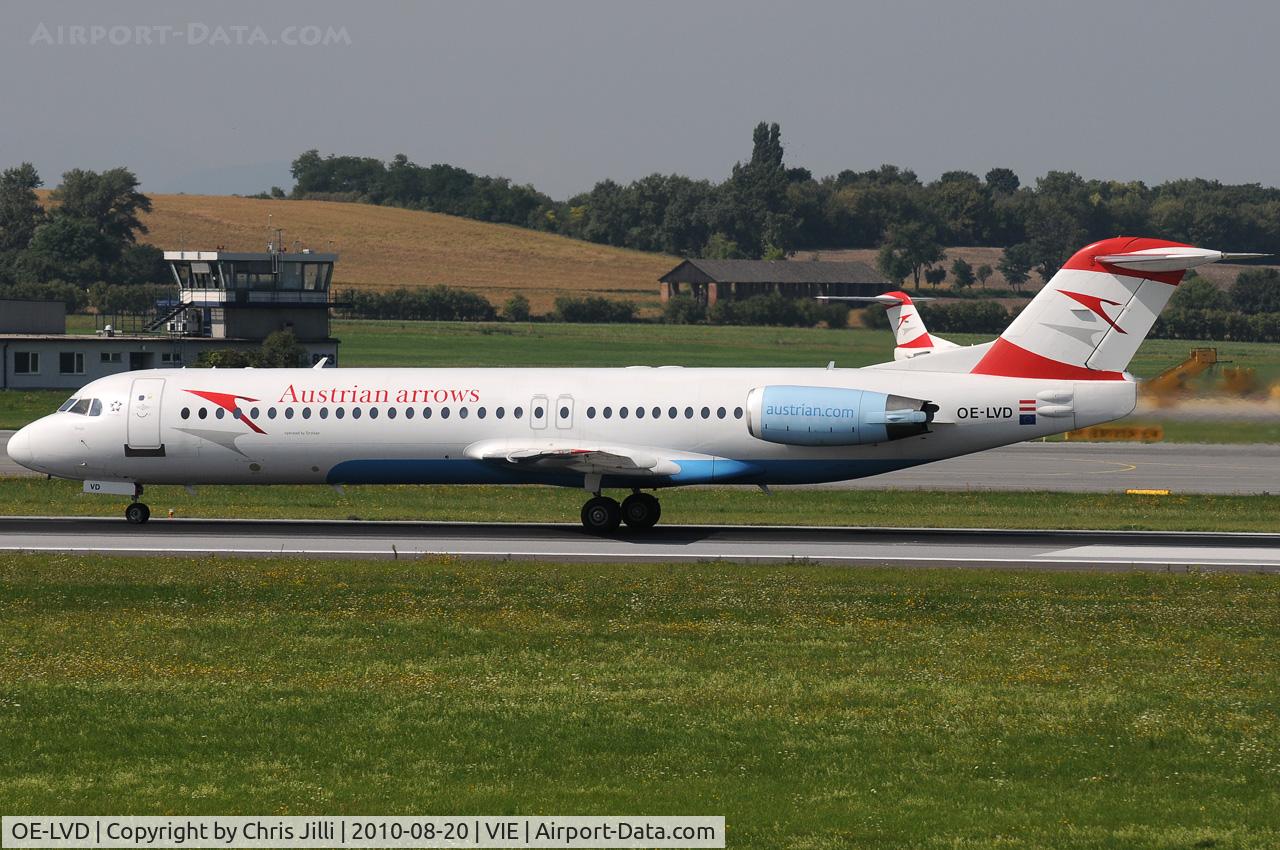OE-LVD, 1994 Fokker 100 (F-28-0100) C/N 11515, Austrian arrows